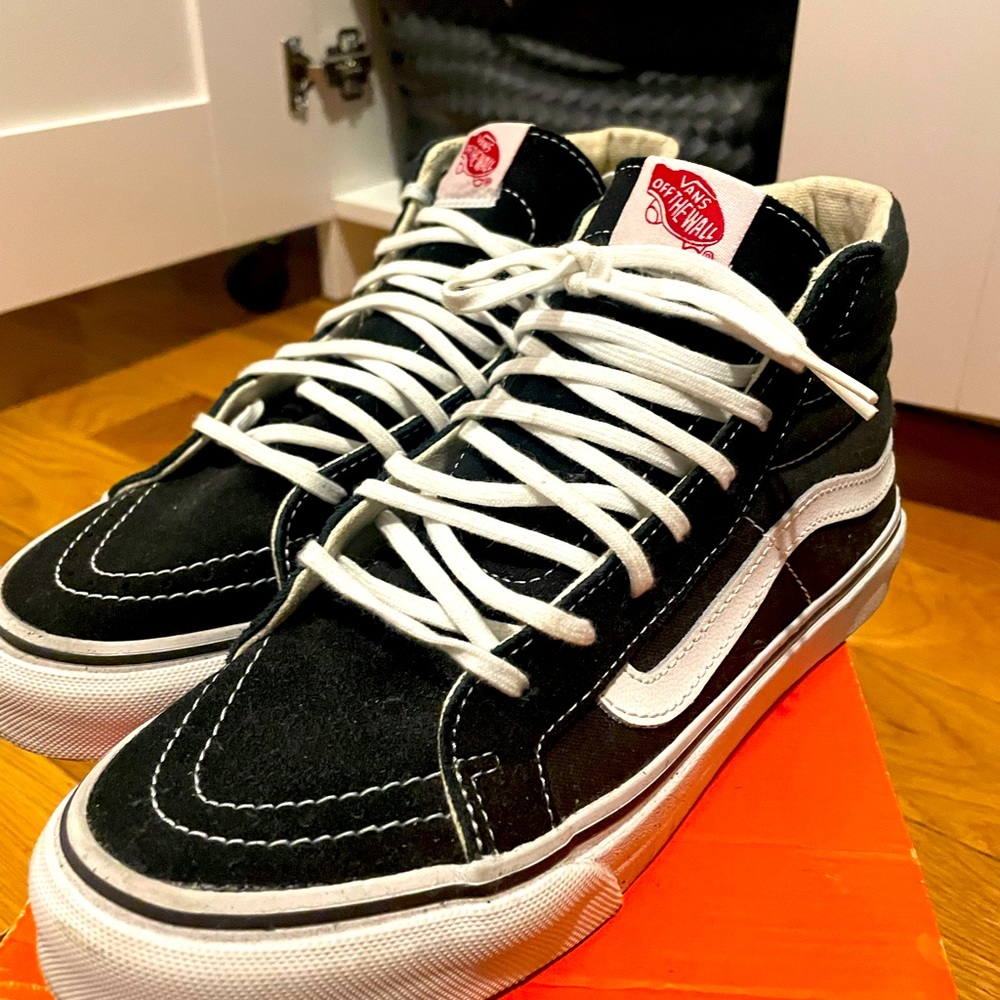 Women’s vans sk8 high black with skinny lace